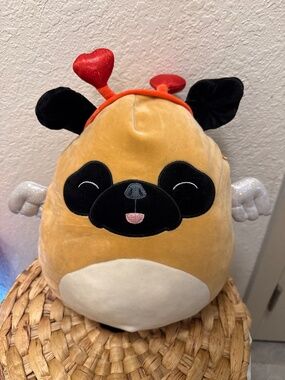 NWOT Squishmallows Pam the Pug Valentine’s Day 8" Plush Angel Wings Hearts
